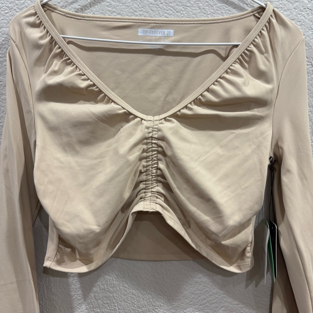 Forever 21 Beige Ruched Crop Long Sleeve Top